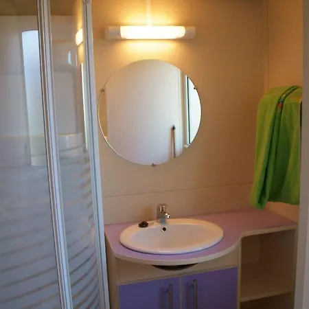 Les Champs Blancs Kamp alanı 5*