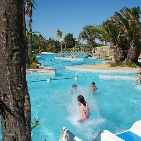 Kamp alanı Les Champs Blancs