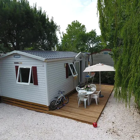 Kamp alanı Les Champs Blancs Agde