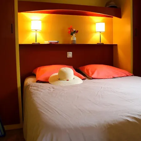 Les Champs Blancs Kamp alanı 5*