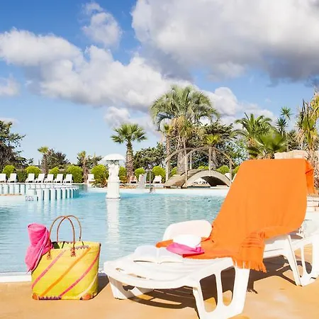 Campeggio Les Champs Blancs 5*