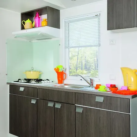 Les Champs Blancs キャンプ場