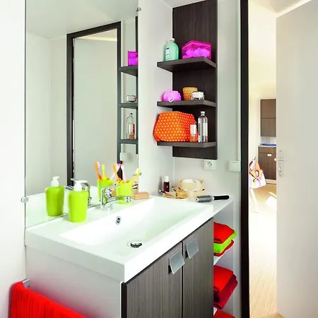 Campeggio Les Champs Blancs 5*