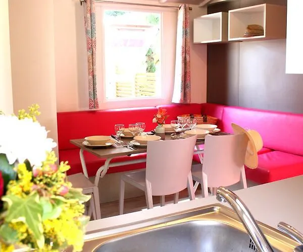 Les Champs Blancs Κάμπινγκ Agde